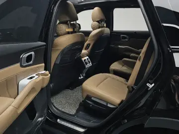 2026 Kia Sorento с пробегом 4 483 км