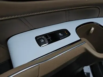 2026 Kia Sorento с пробегом 4 483 км