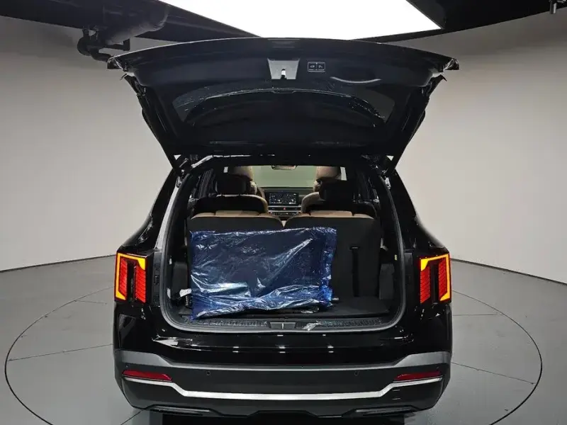 2026 Kia Sorento с пробегом 4 483 км