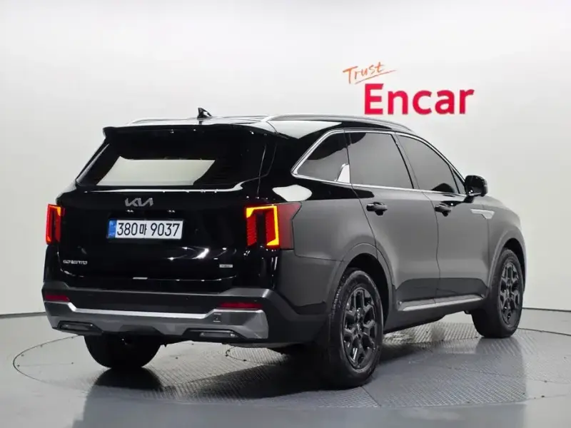 2025 Kia Sorento с пробегом 7 822 км