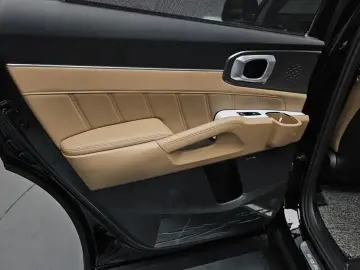 2026 Kia Sorento с пробегом 4 483 км