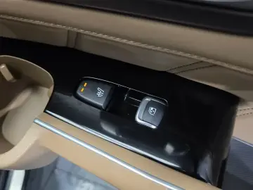 2025 Kia Sorento с пробегом 7 822 км