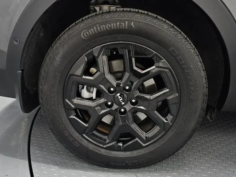 2024 Kia Sorento с пробегом 57 676 км