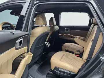 2024 Kia Sorento с пробегом 57 676 км