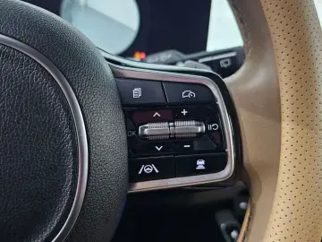 2024 Kia Sorento с пробегом 57 676 км