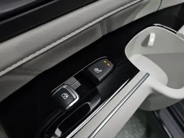 2024 Kia Sorento с пробегом 17 092 км