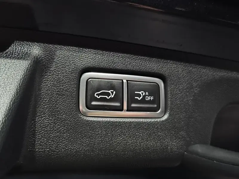 2024 Kia Sorento с пробегом 17 092 км