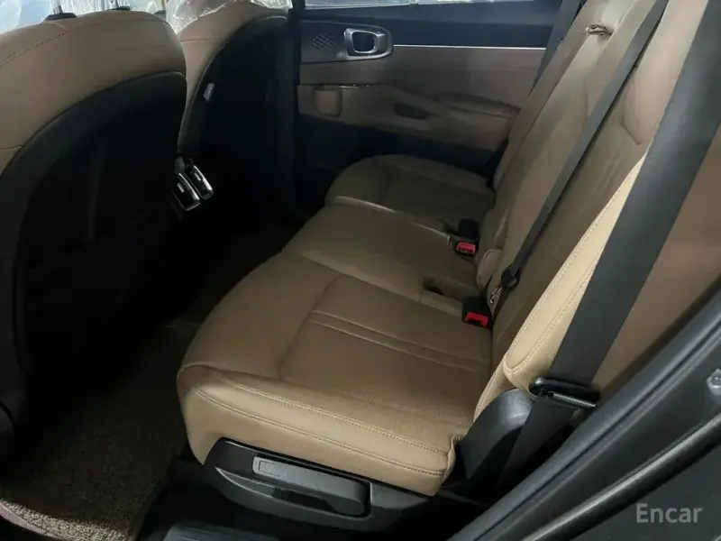 2024 Kia Sorento с пробегом 37 900 км