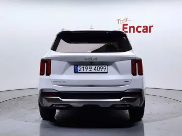 2024 Kia Sorento с пробегом 41 072 км