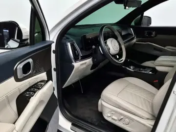 2024 Kia Sorento с пробегом 41 072 км