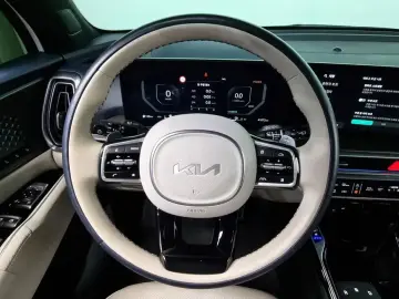 2024 Kia Sorento с пробегом 41 072 км