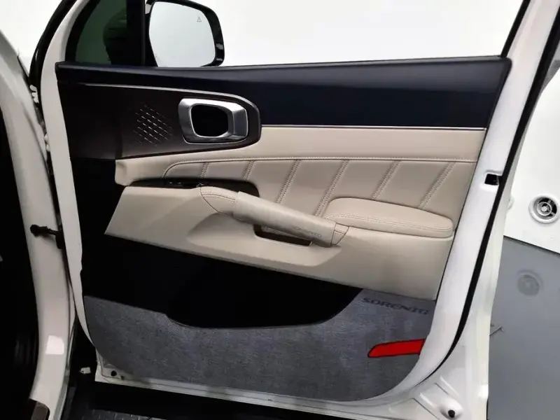 2024 Kia Sorento с пробегом 41 072 км