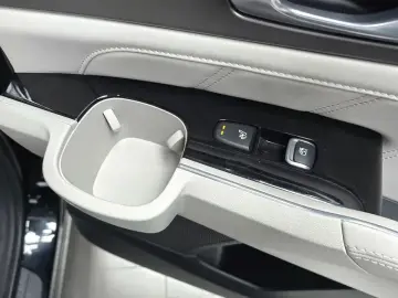 2024 Kia Sorento с пробегом 39 528 км