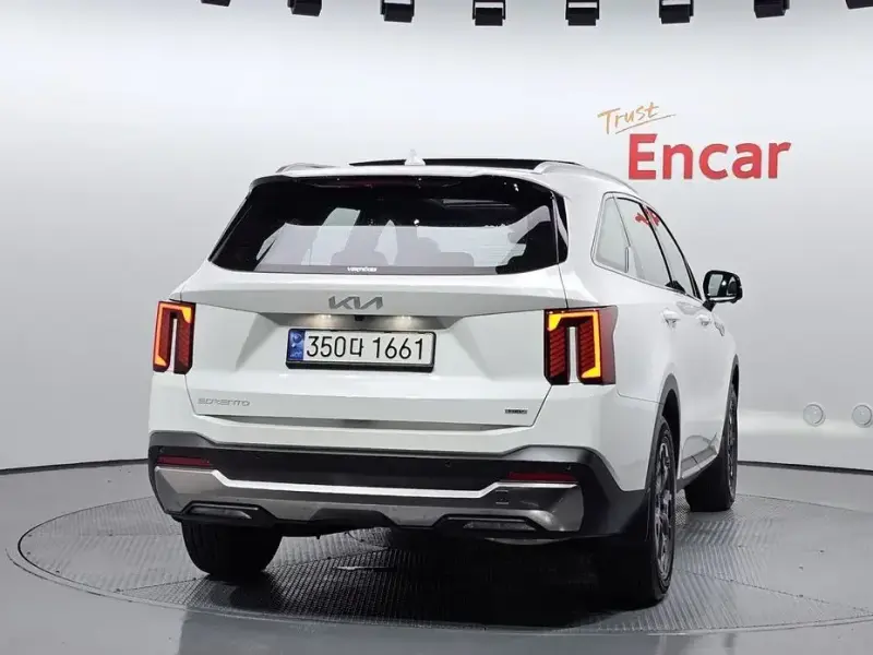 2024 Kia Sorento с пробегом 36 801 км