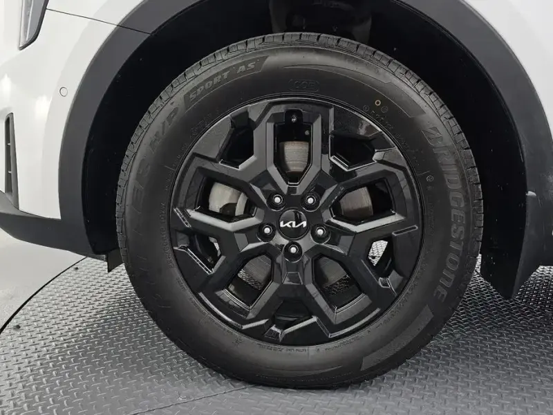 2024 Kia Sorento с пробегом 36 801 км