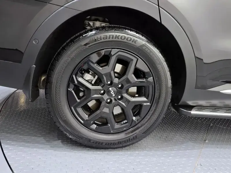 2023 Kia Sorento с пробегом 51 243 км