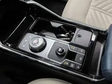 2023 Kia Sorento с пробегом 51 243 км