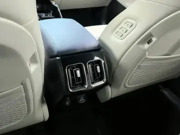 2023 Kia Sorento с пробегом 51 243 км