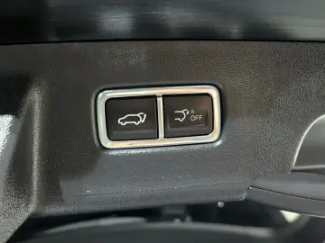 2023 Kia Sorento с пробегом 51 243 км