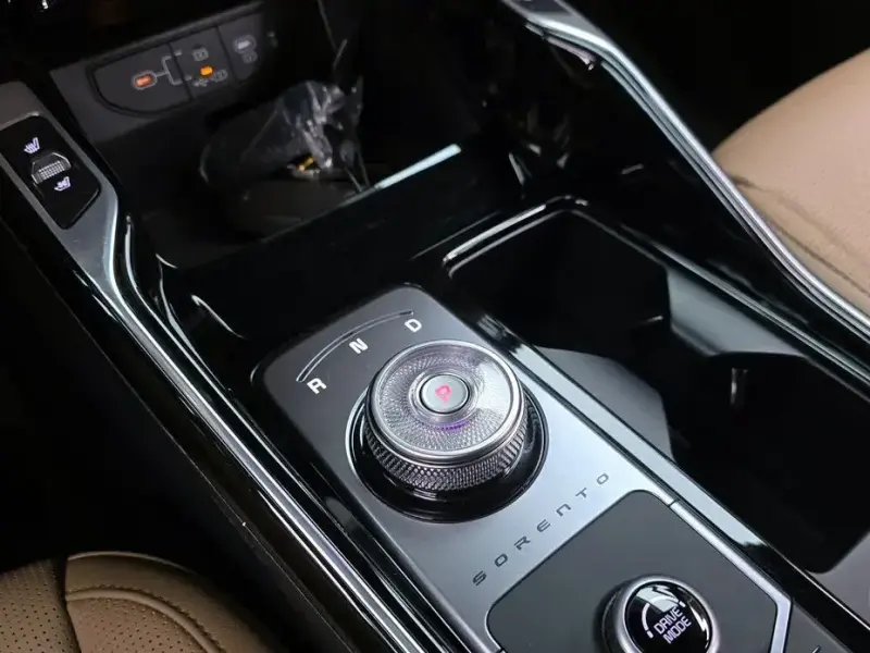 2023 Kia Sorento с пробегом 55 179 км