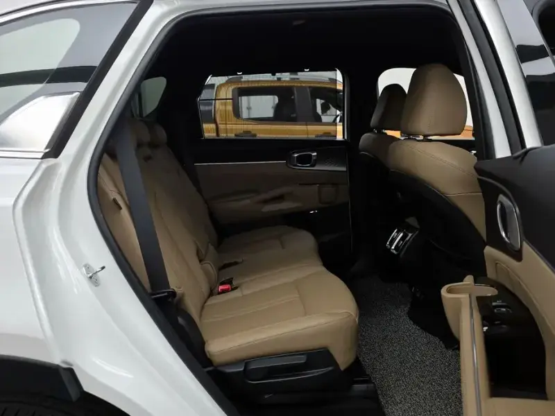 2023 Kia Sorento с пробегом 55 179 км