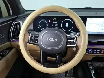 2023 Kia Sorento с пробегом 55 179 км