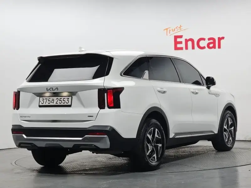 2023 Kia Sorento с пробегом 50 865 км