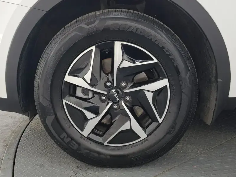 2023 Kia Sorento с пробегом 50 865 км