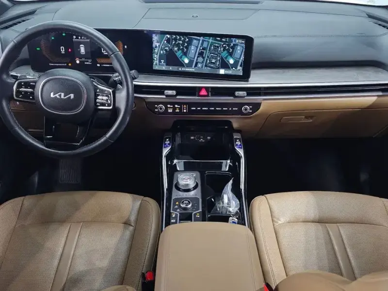 2023 Kia Sorento с пробегом 50 865 км