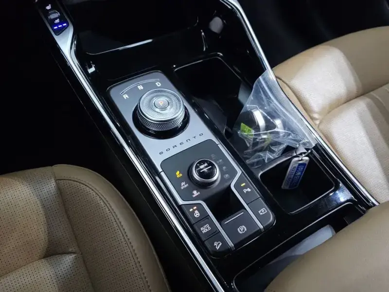 2023 Kia Sorento с пробегом 50 865 км