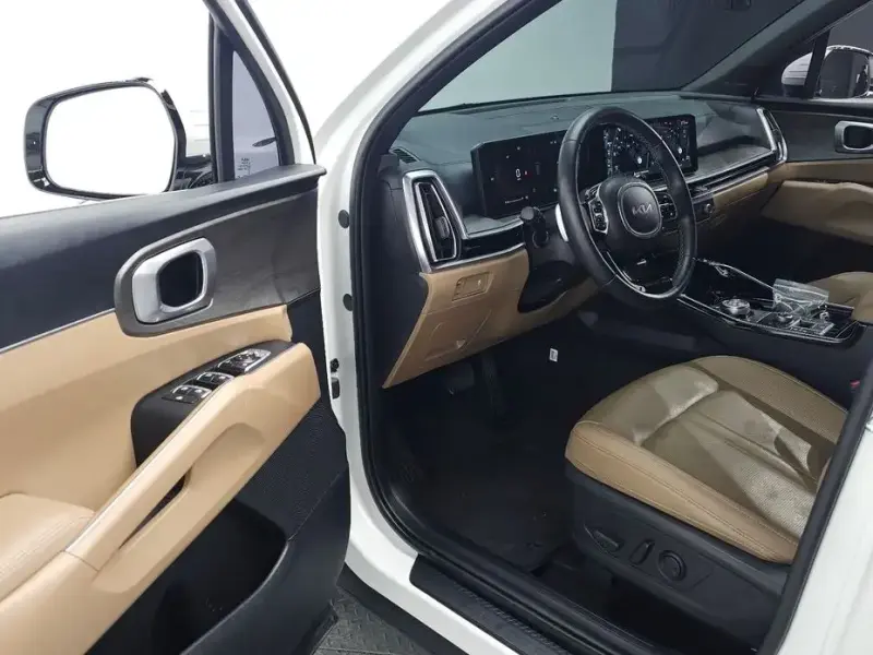 2023 Kia Sorento с пробегом 50 865 км