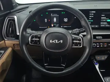 2023 Kia Sorento с пробегом 50 865 км