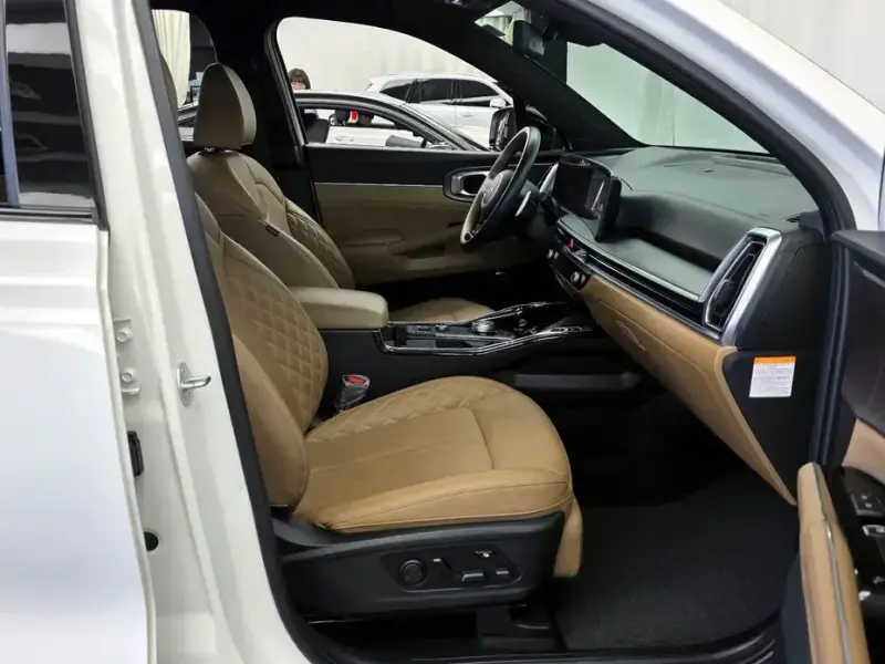 2023 Kia Sorento с пробегом 71 496 км
