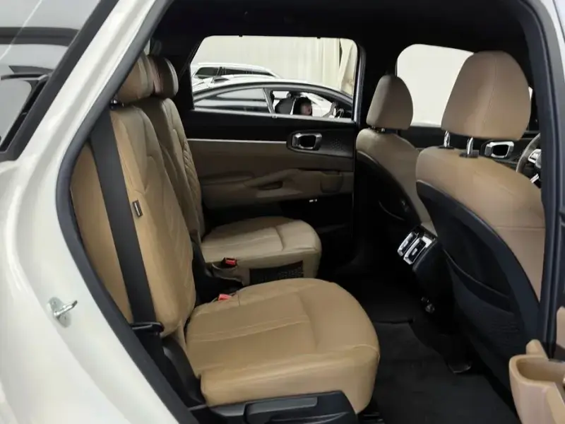 2023 Kia Sorento с пробегом 71 496 км