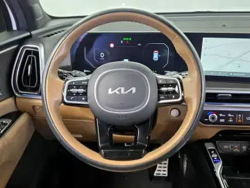 2023 Kia Sorento с пробегом 71 496 км