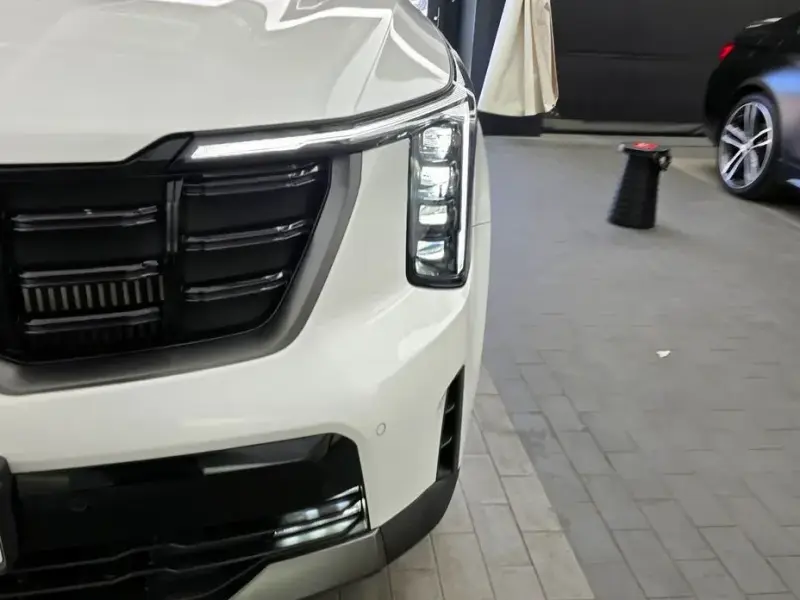 2023 Kia Sorento с пробегом 71 496 км