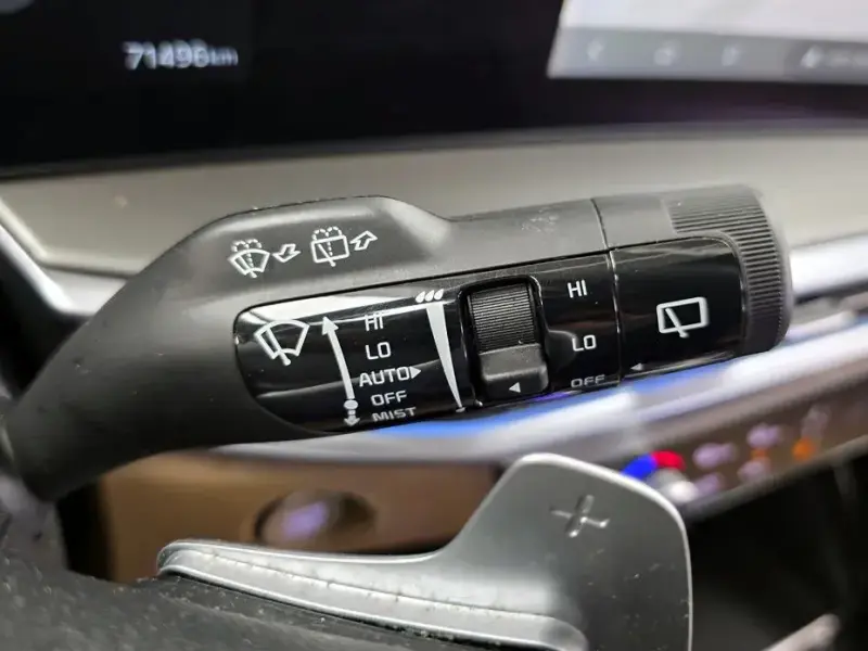 2023 Kia Sorento с пробегом 71 496 км