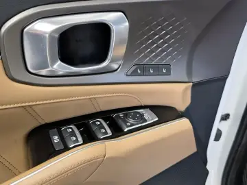 2023 Kia Sorento с пробегом 71 496 км