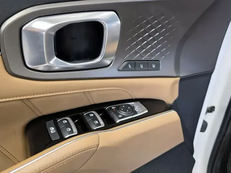 2023 Kia Sorento с пробегом 71 496 км