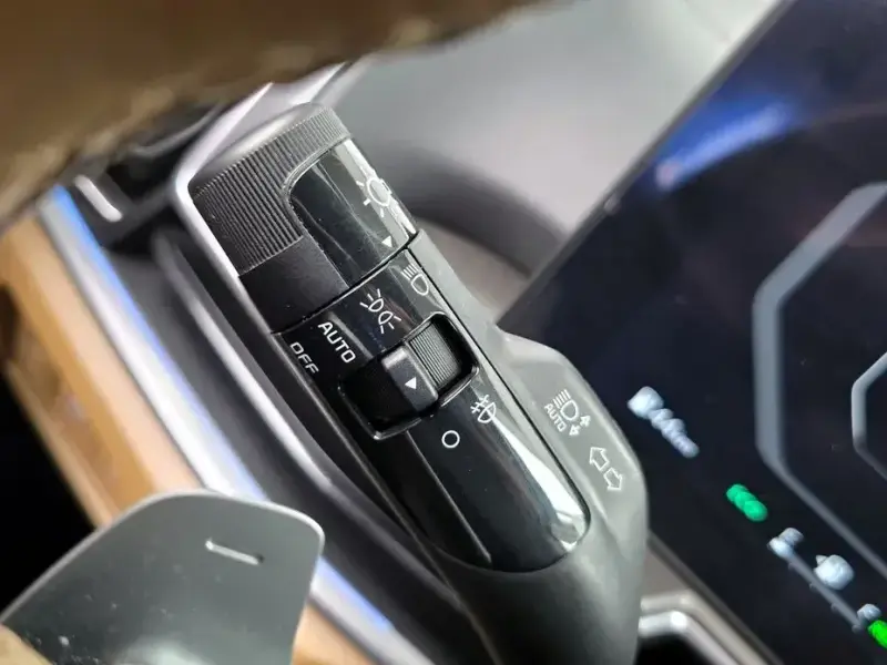2023 Kia Sorento с пробегом 71 496 км