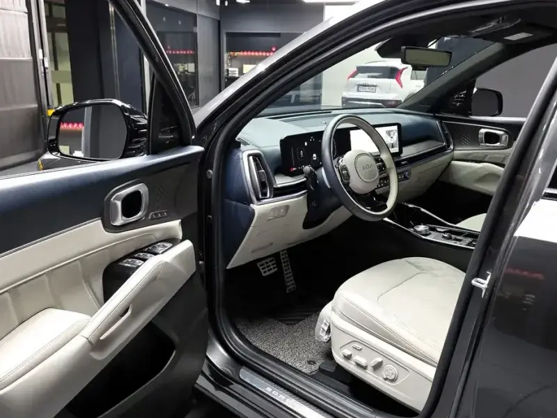 2024 Kia Sorento с пробегом 4 160 км