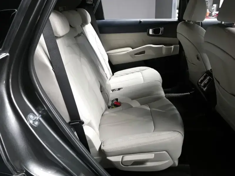 2024 Kia Sorento с пробегом 4 160 км