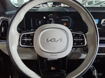 2024 Kia Sorento с пробегом 19 280 км