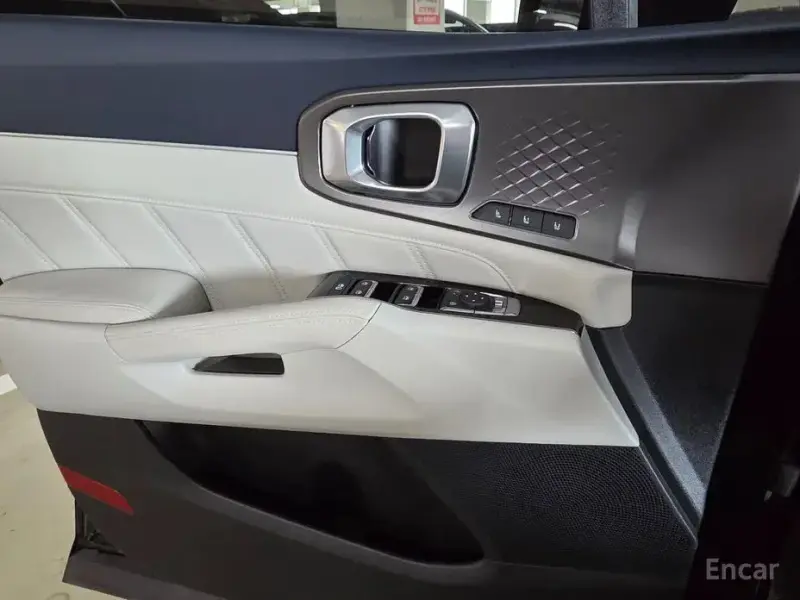 2024 Kia Sorento с пробегом 19 280 км