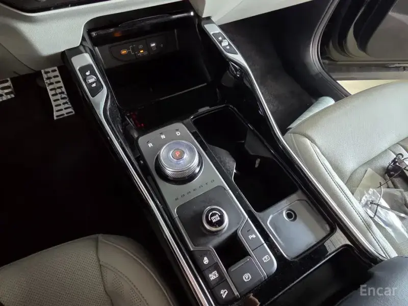 2024 Kia Sorento с пробегом 19 280 км