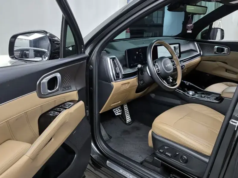 2023 Kia Sorento с пробегом 50 828 км