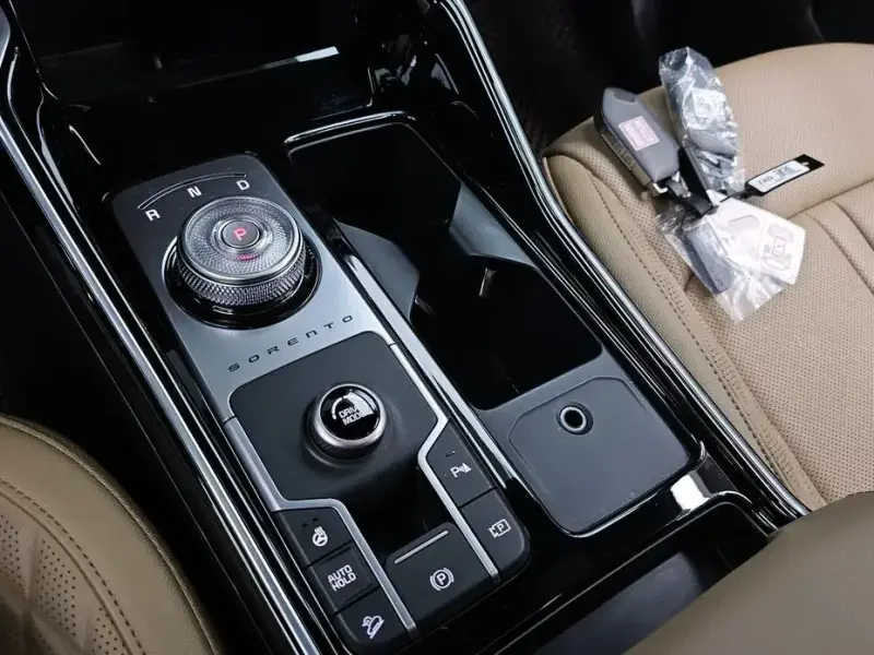 2024 Kia Sorento с пробегом 30 713 км