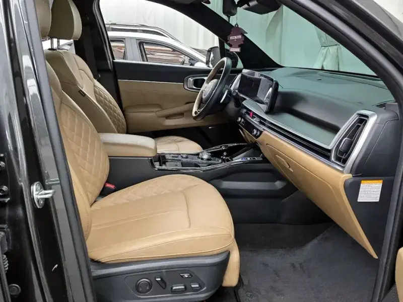 2023 Kia Sorento с пробегом 50 828 км