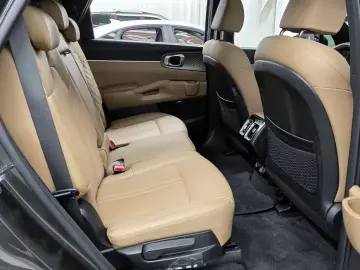 2023 Kia Sorento с пробегом 50 828 км