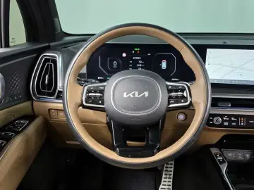 2023 Kia Sorento с пробегом 50 828 км